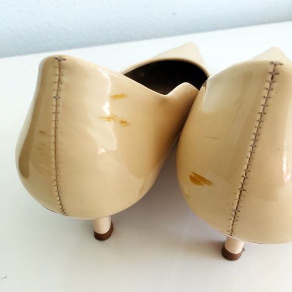 Tahari Patent Pointed Kitten Heels - Picture 5 of 7
